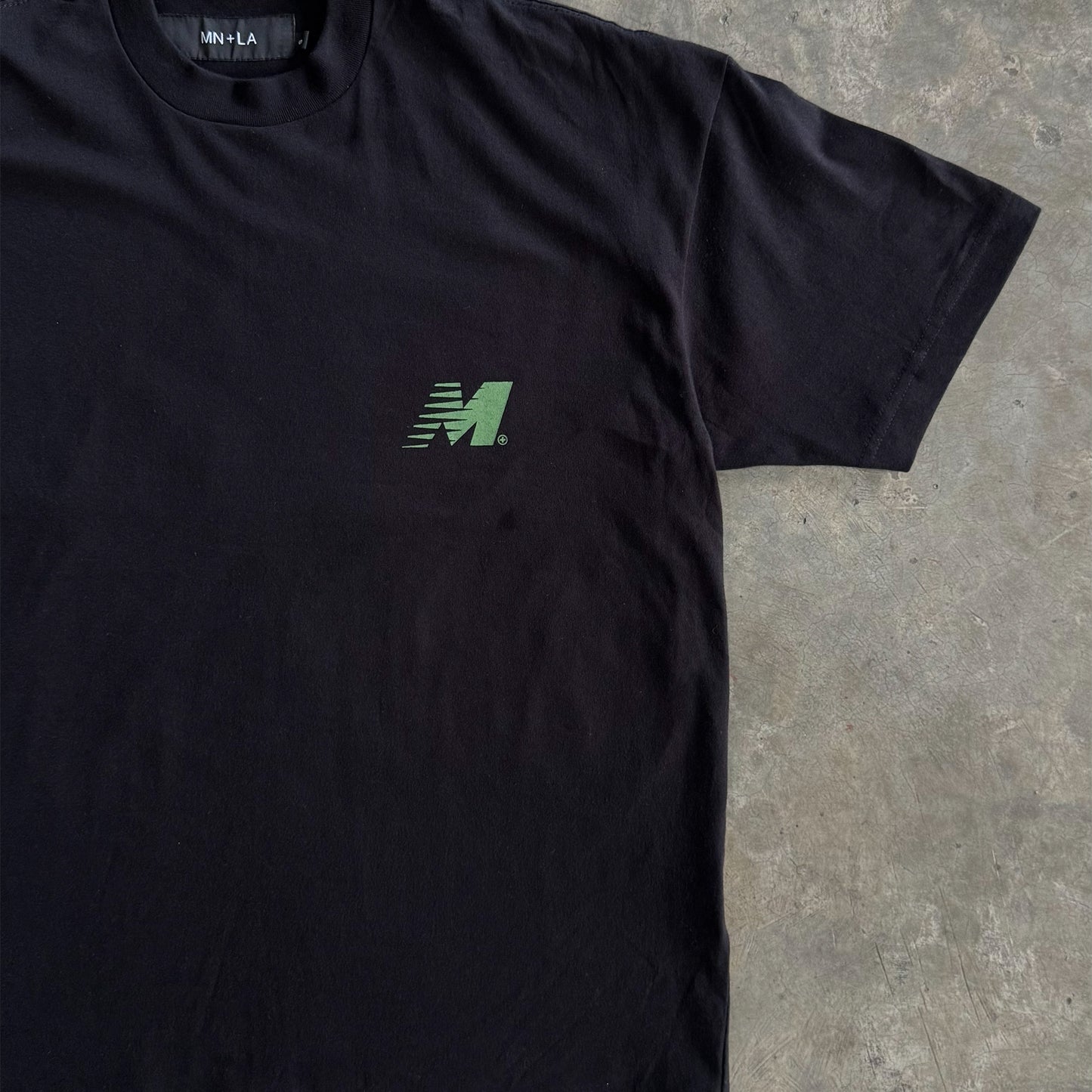 "OUTDOOR EXPLORATION" TEE IN GREEN GLOW