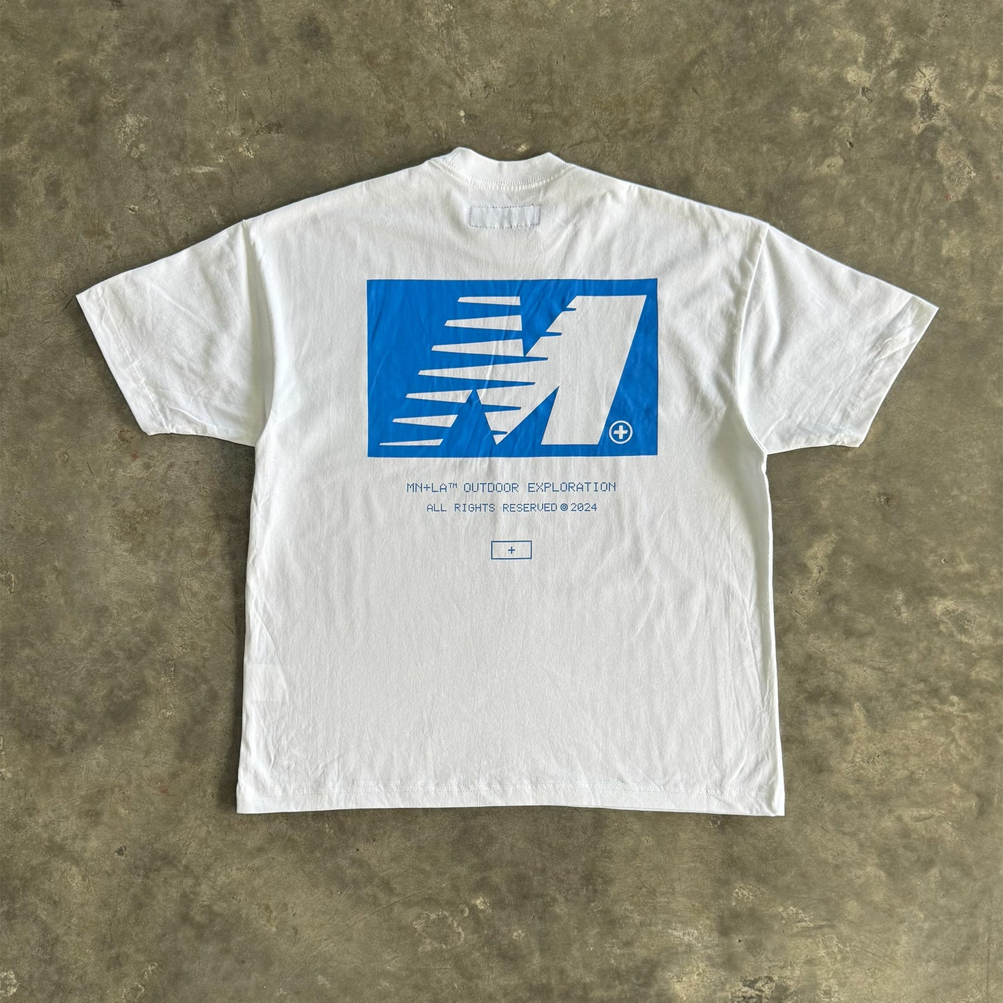 "OUTDOOR EXPLORATION" TEE IN COBALT BLUE