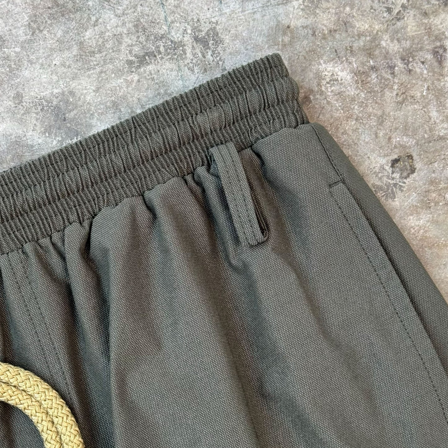 OLIVE 7 POCKET SHORTS