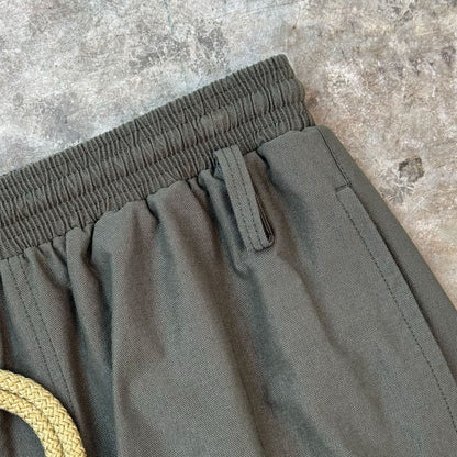 OLIVE 7 POCKET SHORTS