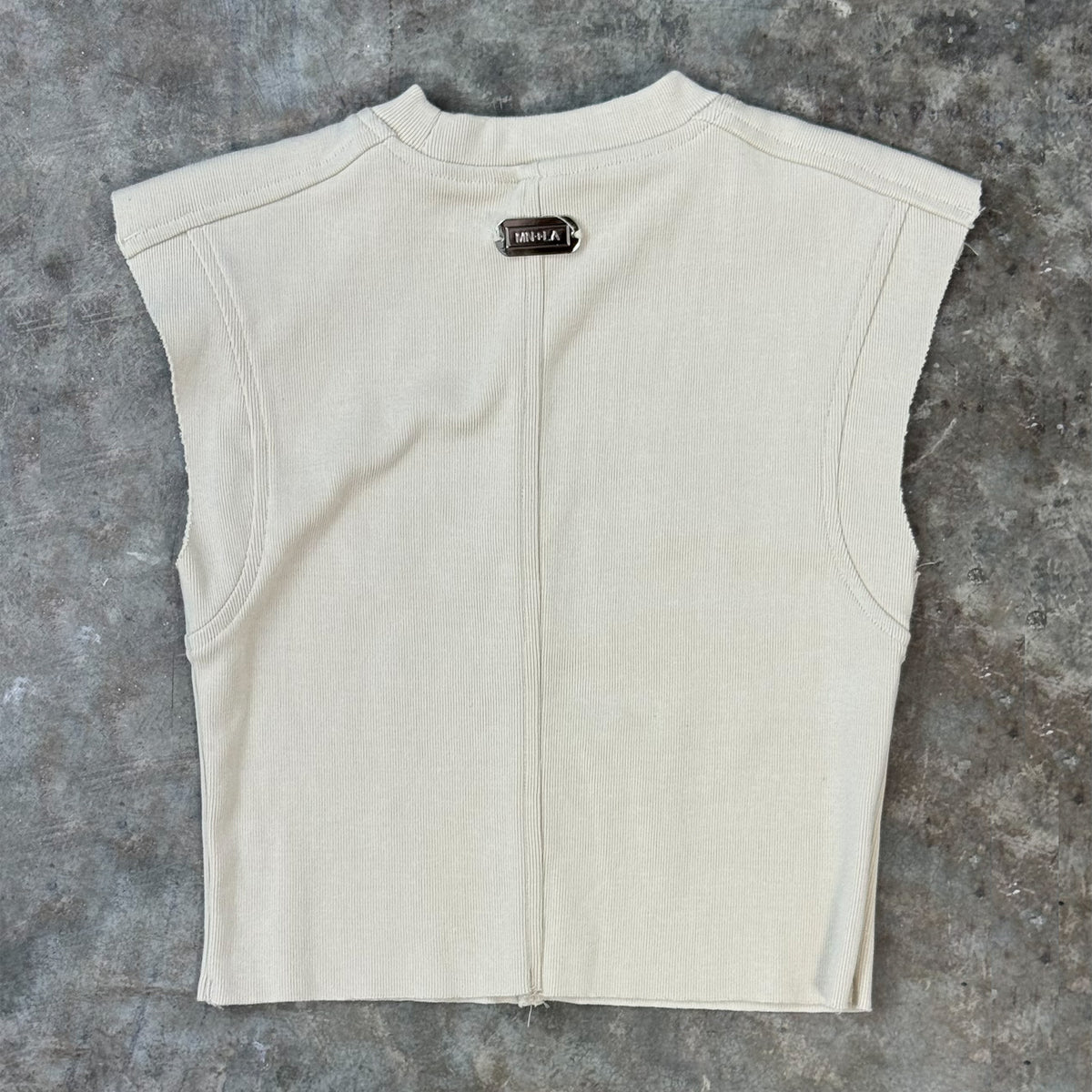 LEILA IN OAT