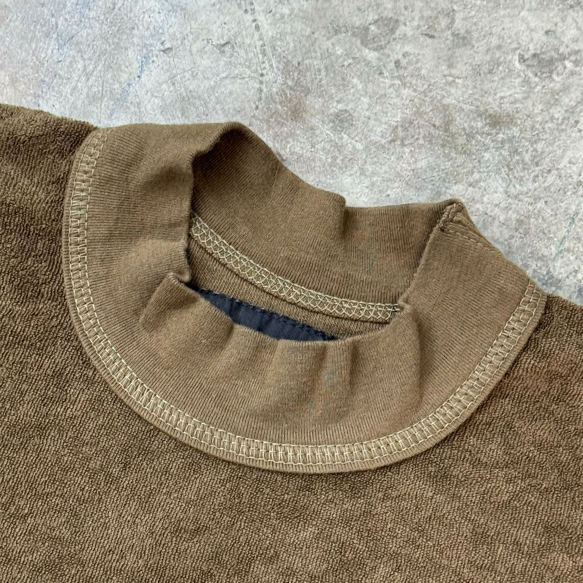 TOWEL TEE IN OLIVE