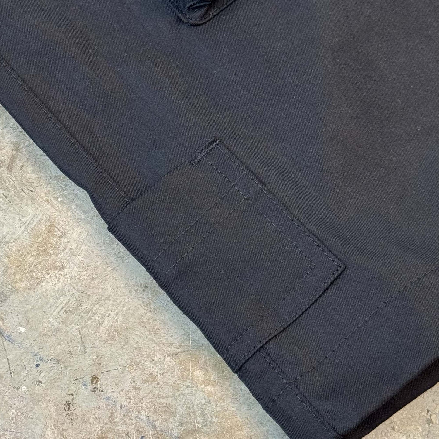 GRAPHITE TWILL 7 POCKET SHORTS