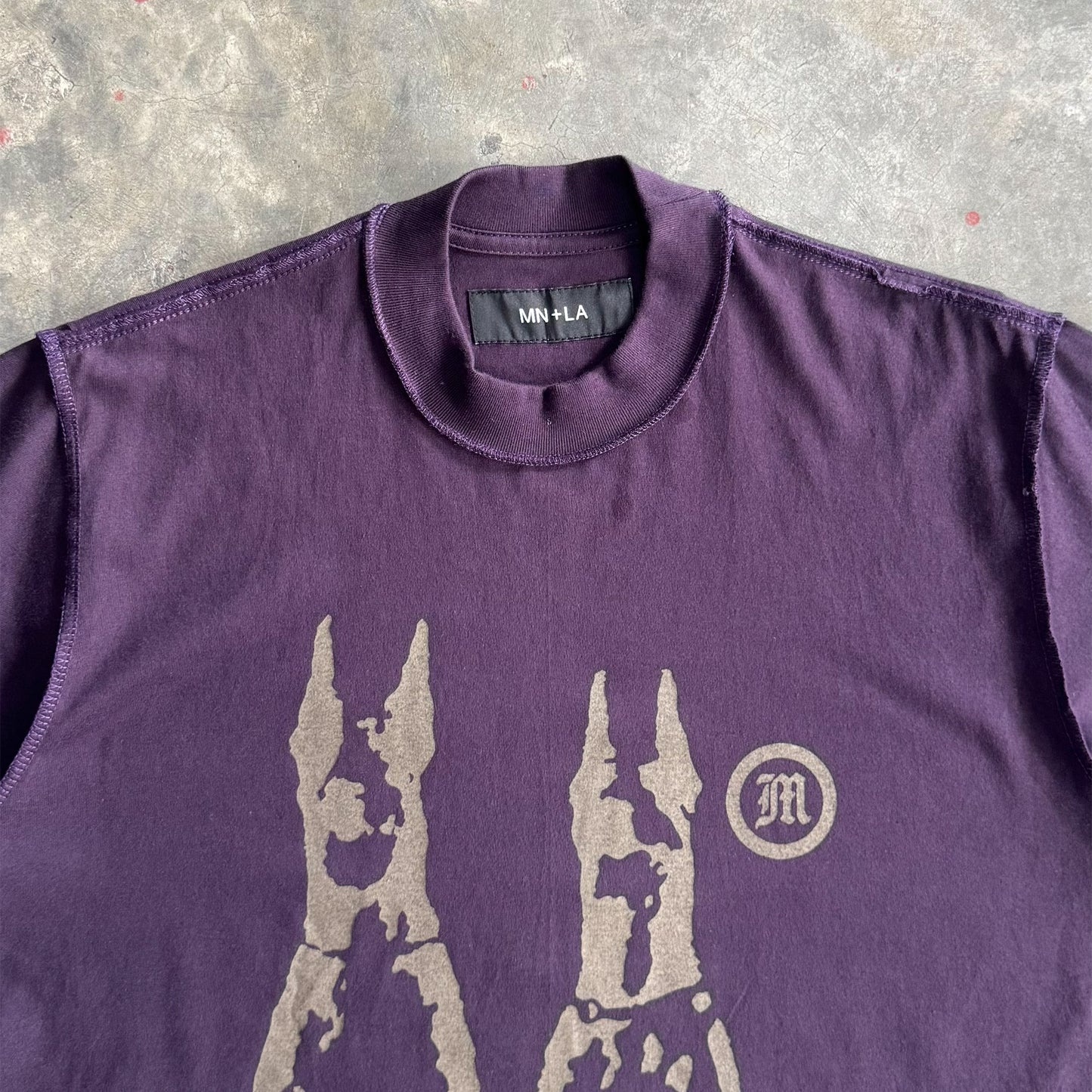"HELL HOUNDS" TEE IN SHADOW PURPLE