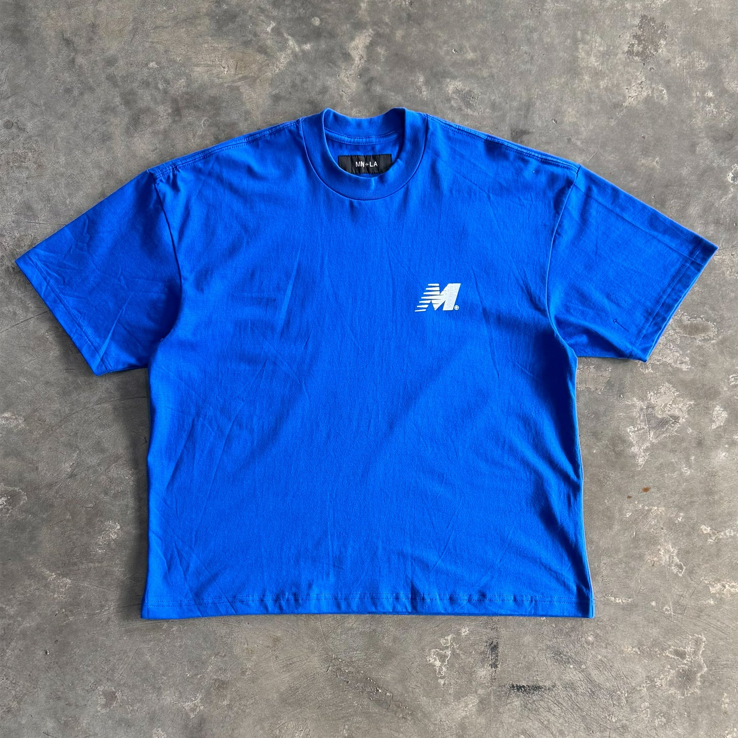 "OUTDOOR EXPLORATION" TEE IN ELECTRIC BLUE