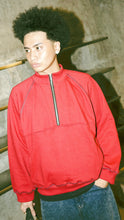 CONTRAST QUARTER ZIP SWEATSHIRT IN FADED RED