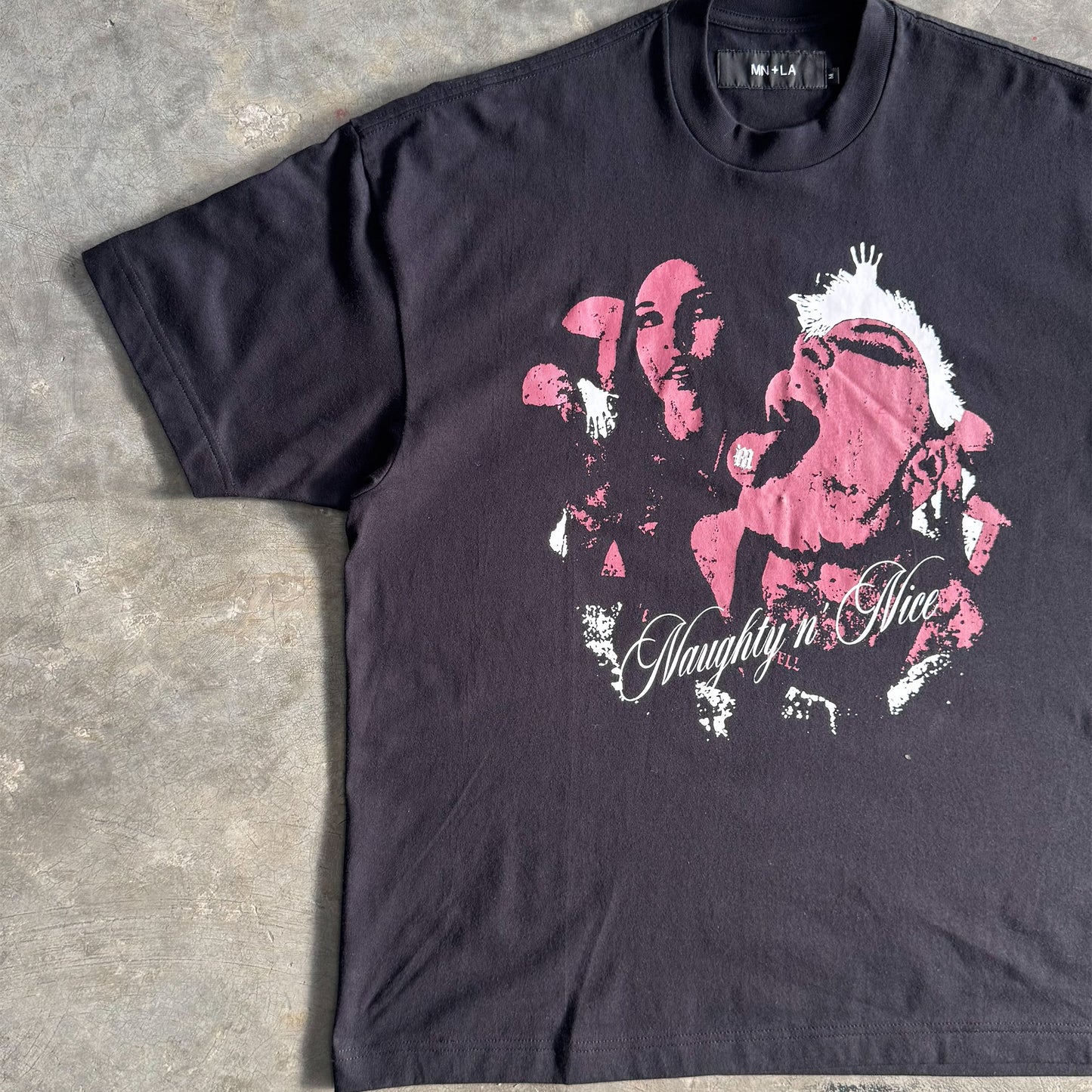 NAUGHTY N' NICE "PSYCHEDELIC" TEE IN ANTHRACITE