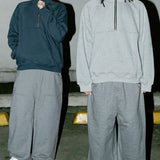QUARTER ZIP SWEATSHIRT IN HEATHER GREY