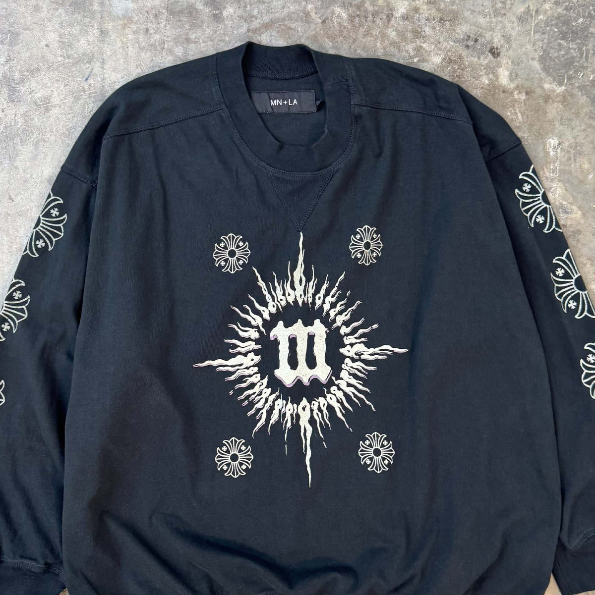 "MONARCH CROSS" SWEATSHIRT IN CAVIAR