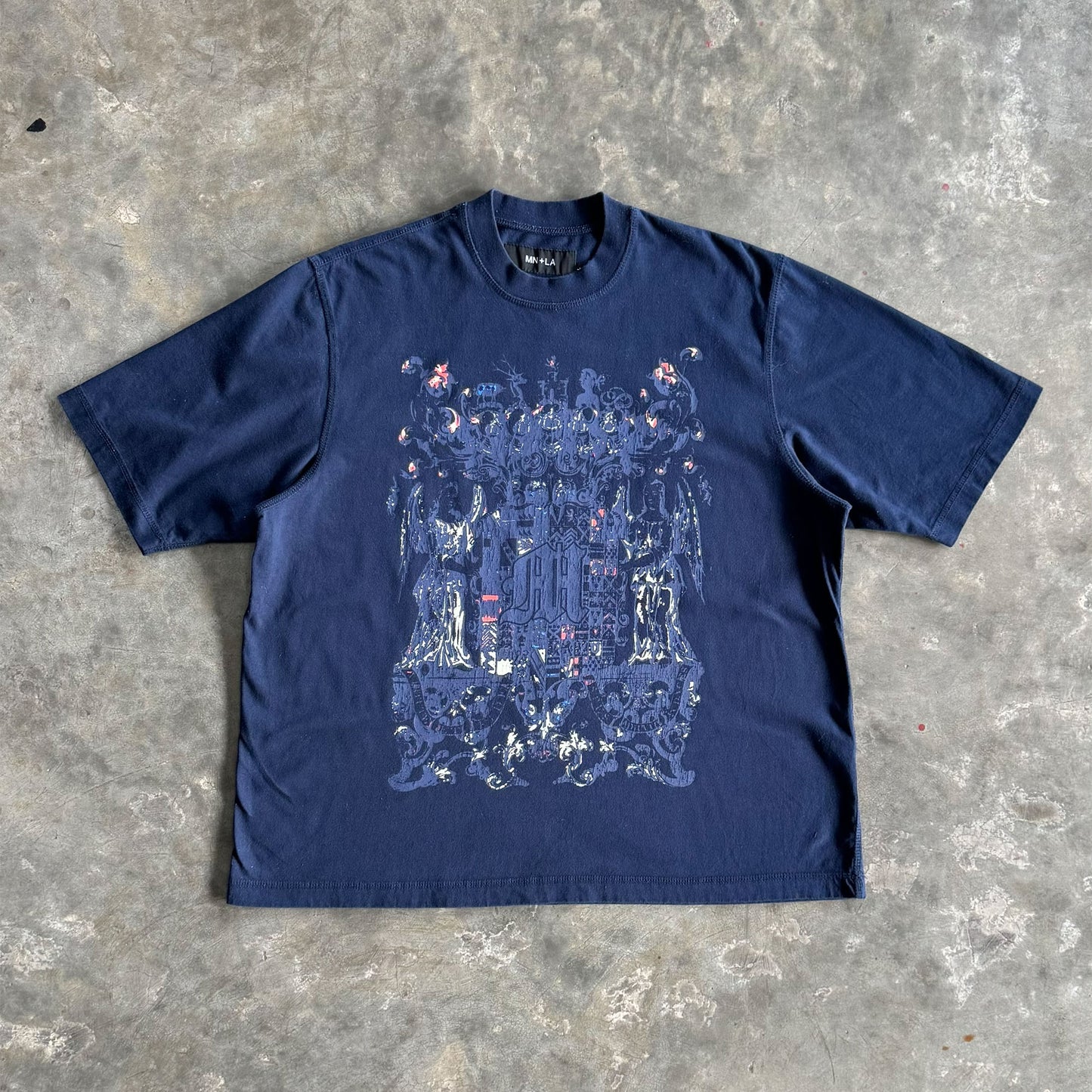 "M"$ DYNASTY" TEE IN NAVY