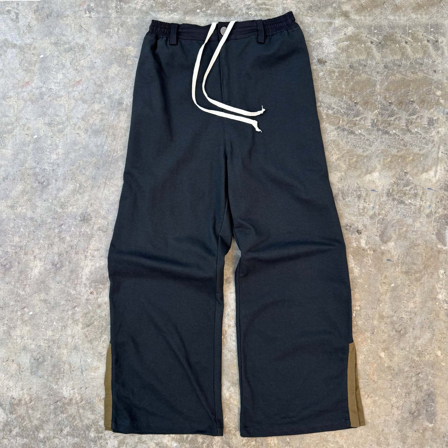 FEMME PANTS SAMPLE 001