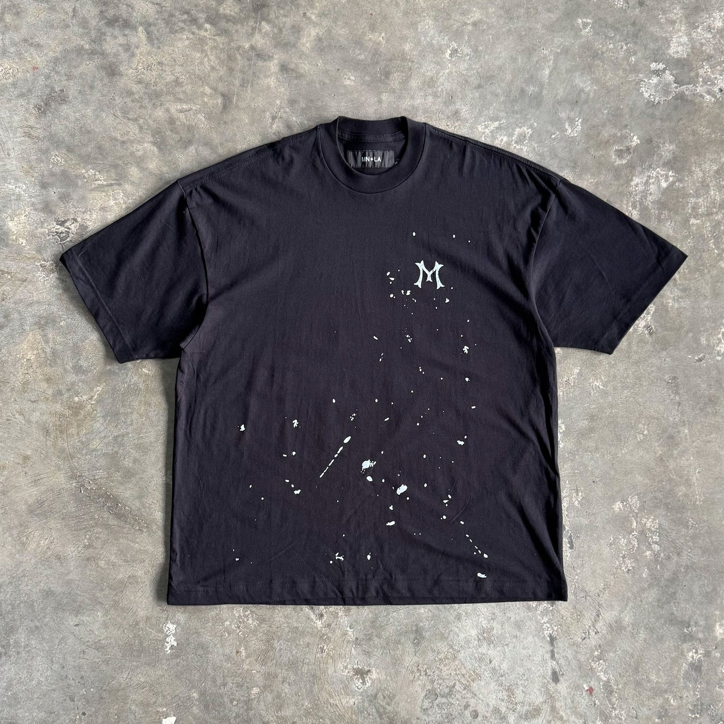 "HITTER" V3 BOX TEE TEE IN CAVIAR