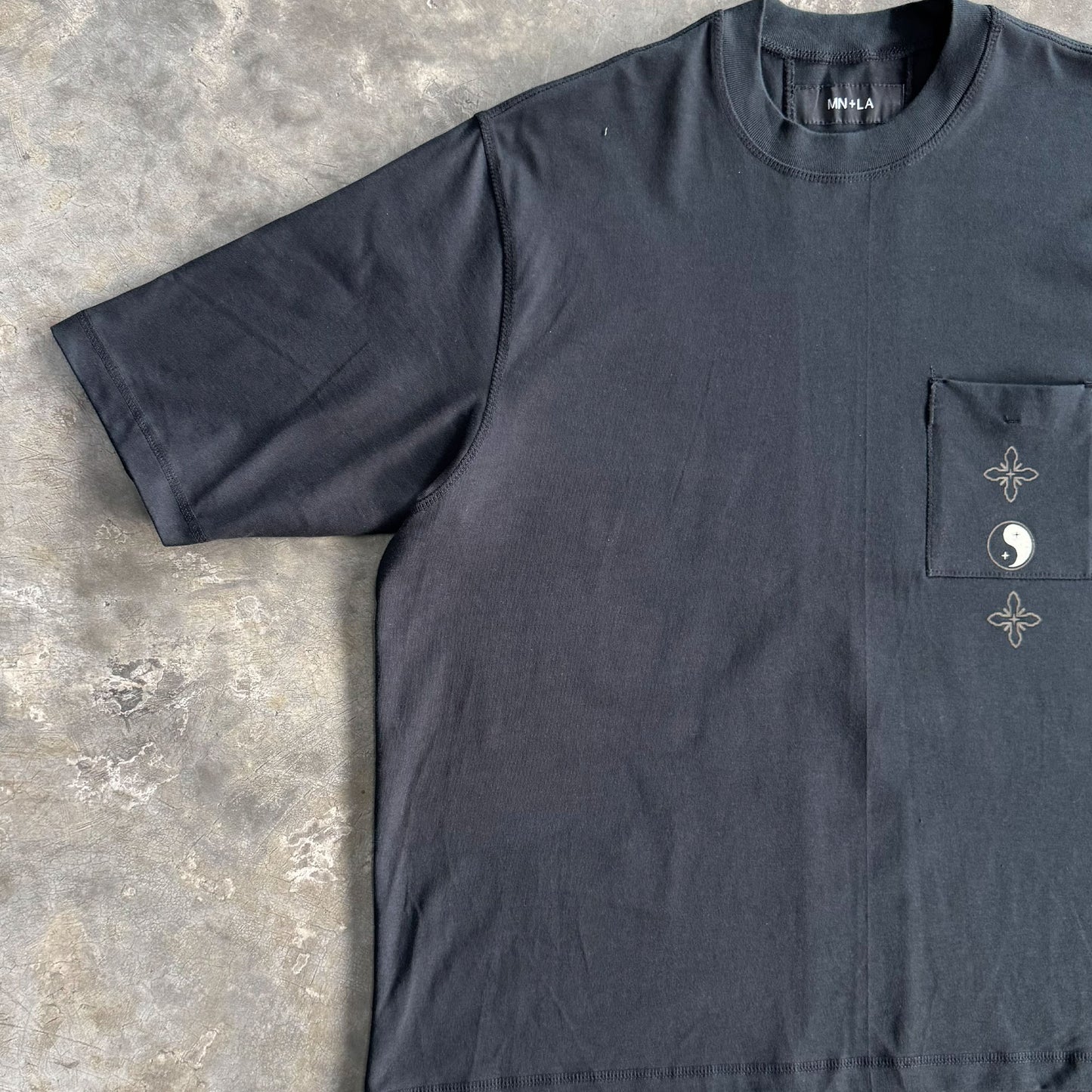 "BALANCE" MOCK NECK POCKET TEE V2 IN CAVIAR