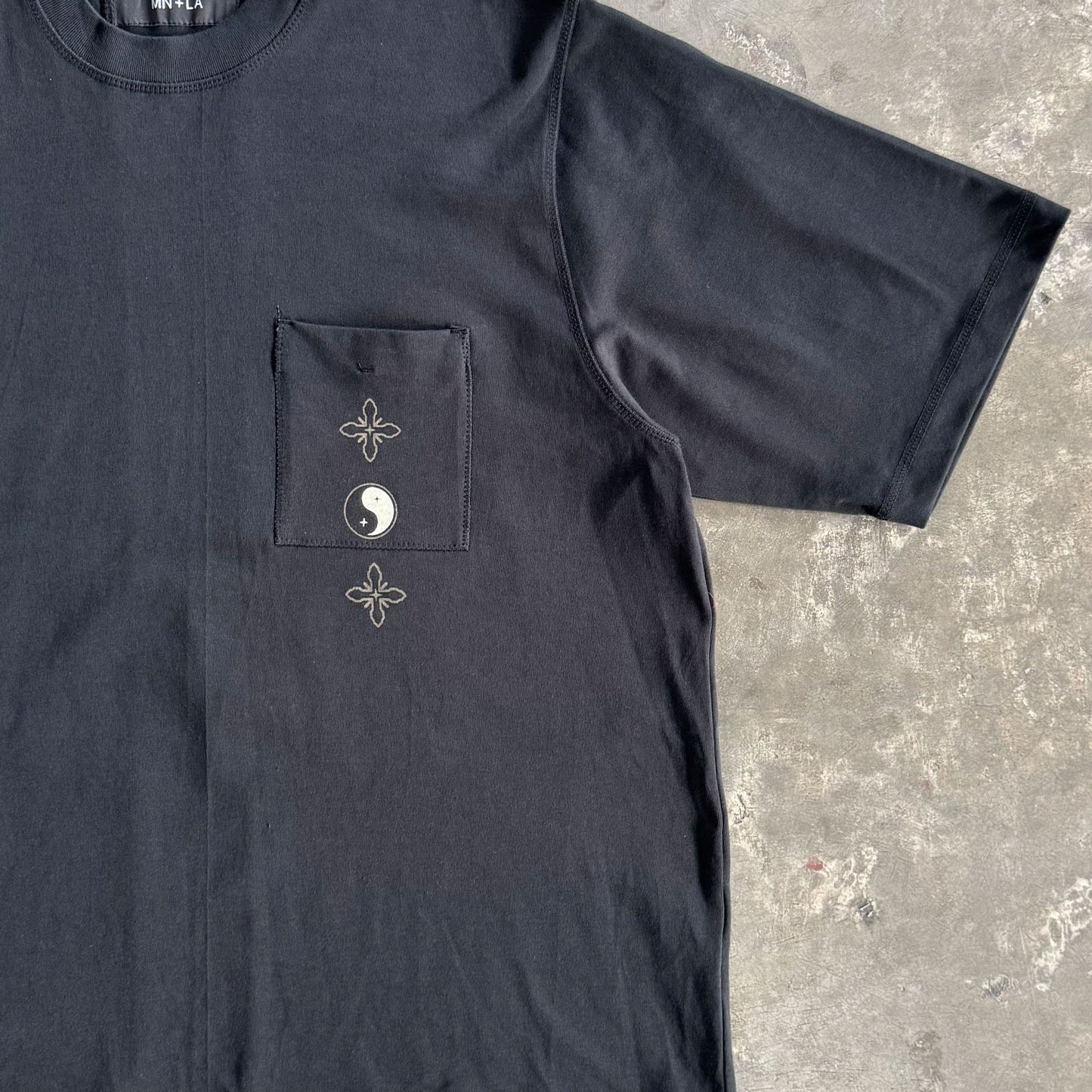 "BALANCE" MOCK NECK POCKET TEE V2 IN CAVIAR