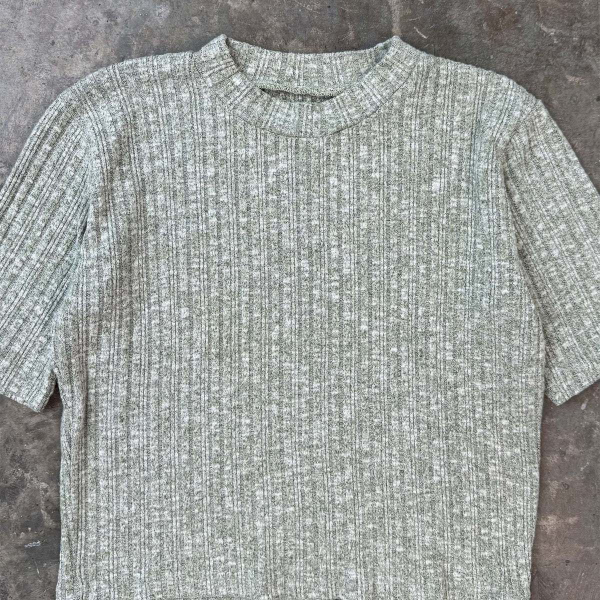 FEMME TOP SAMPLE 027