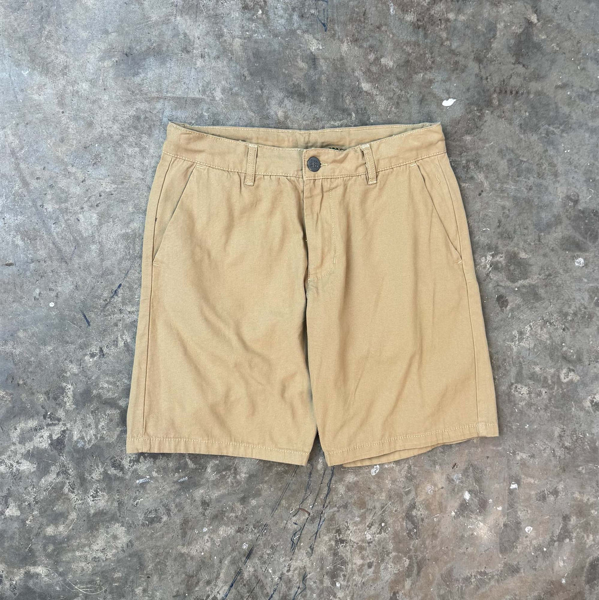 PACE SHORTS IN SAND