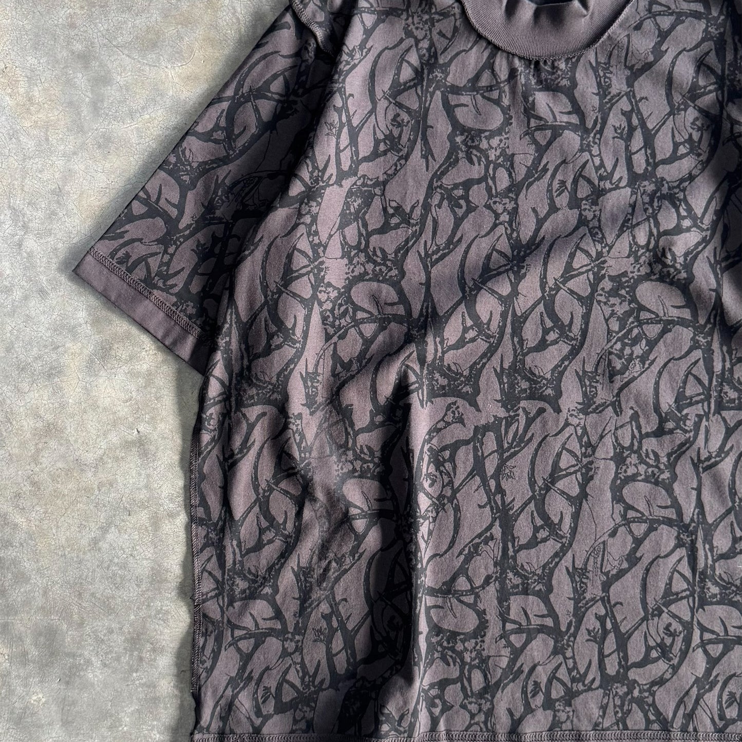 "VINES AND THORNS" RAW STITCH  MOCK NECK TEE V2 IN CHARCOAL GREY