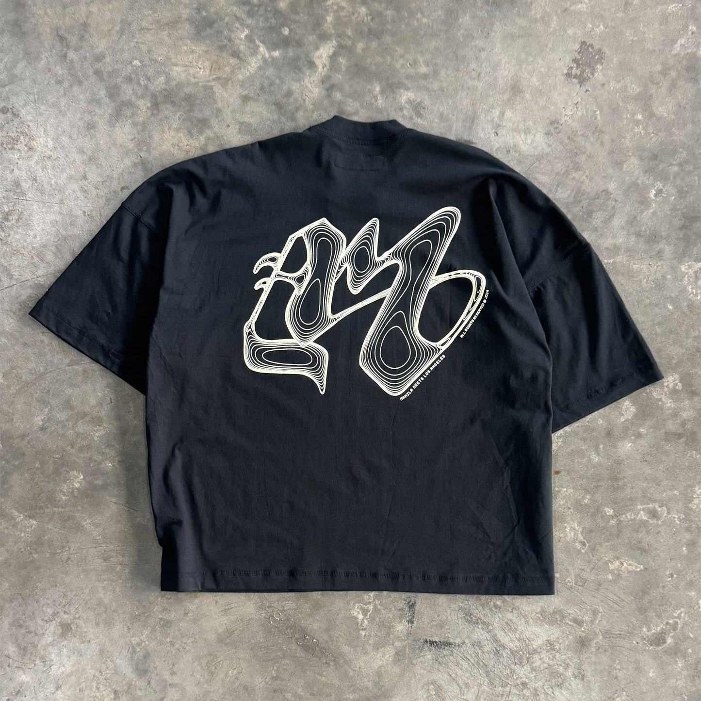 M'$ RIFT VAST TEE IN CAVIAR