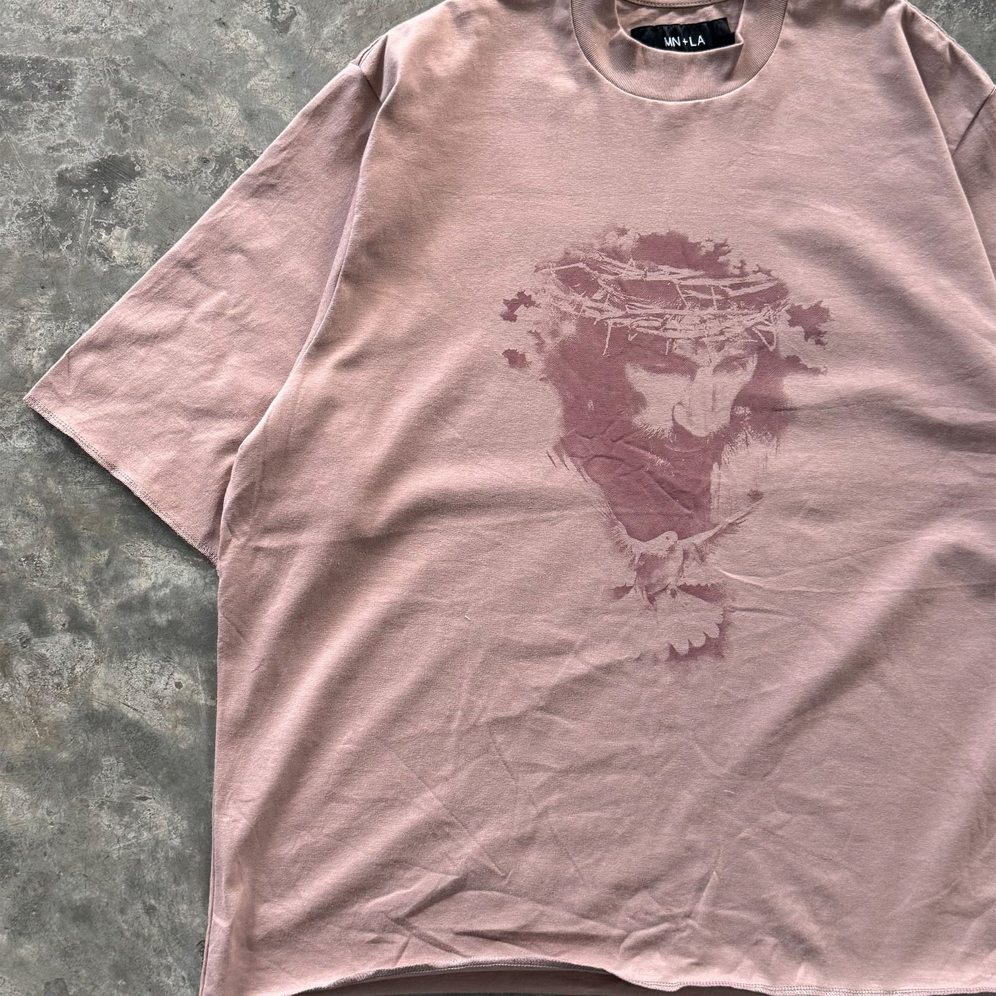 "CROWN OF THORNS" TEE IN MAUVE