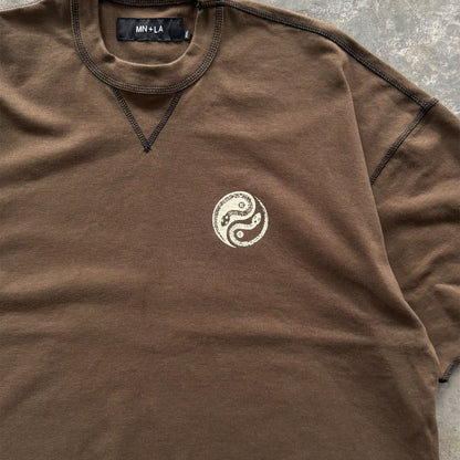 "YEAR OF THE SNAKE" TEE IN OLIVE