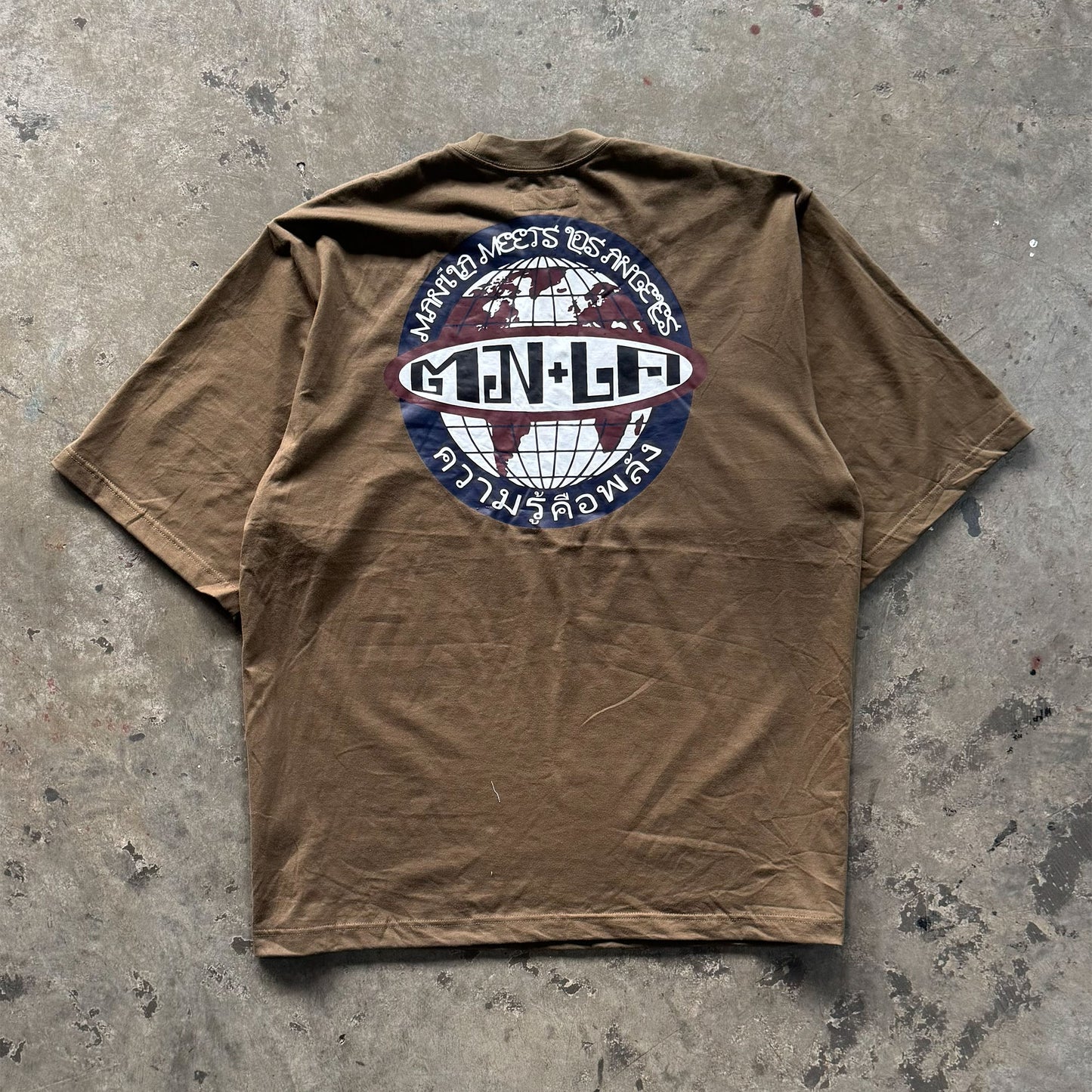 "THAI" TEE IN OLIVE