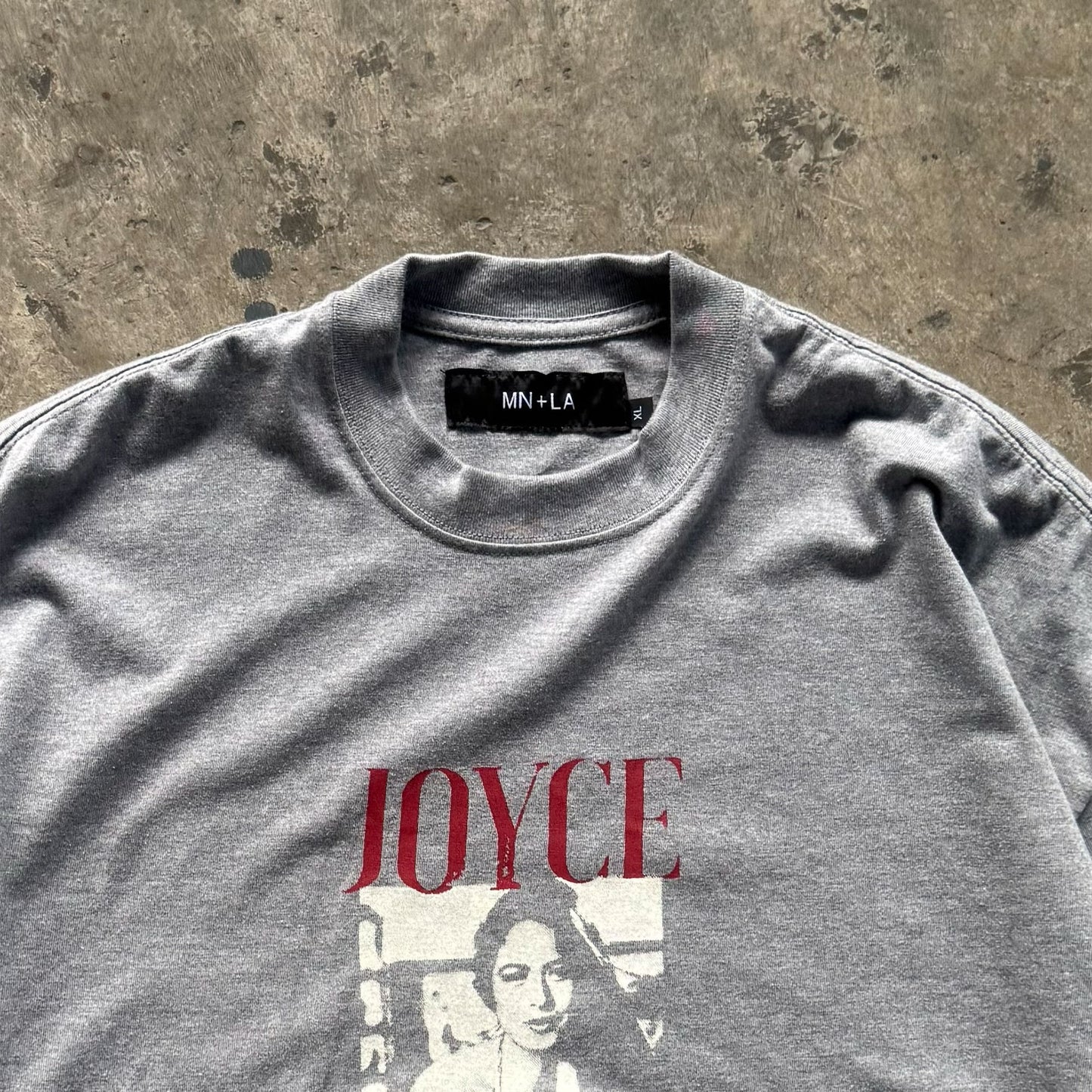 JJ TEE IN HEATHER GREY