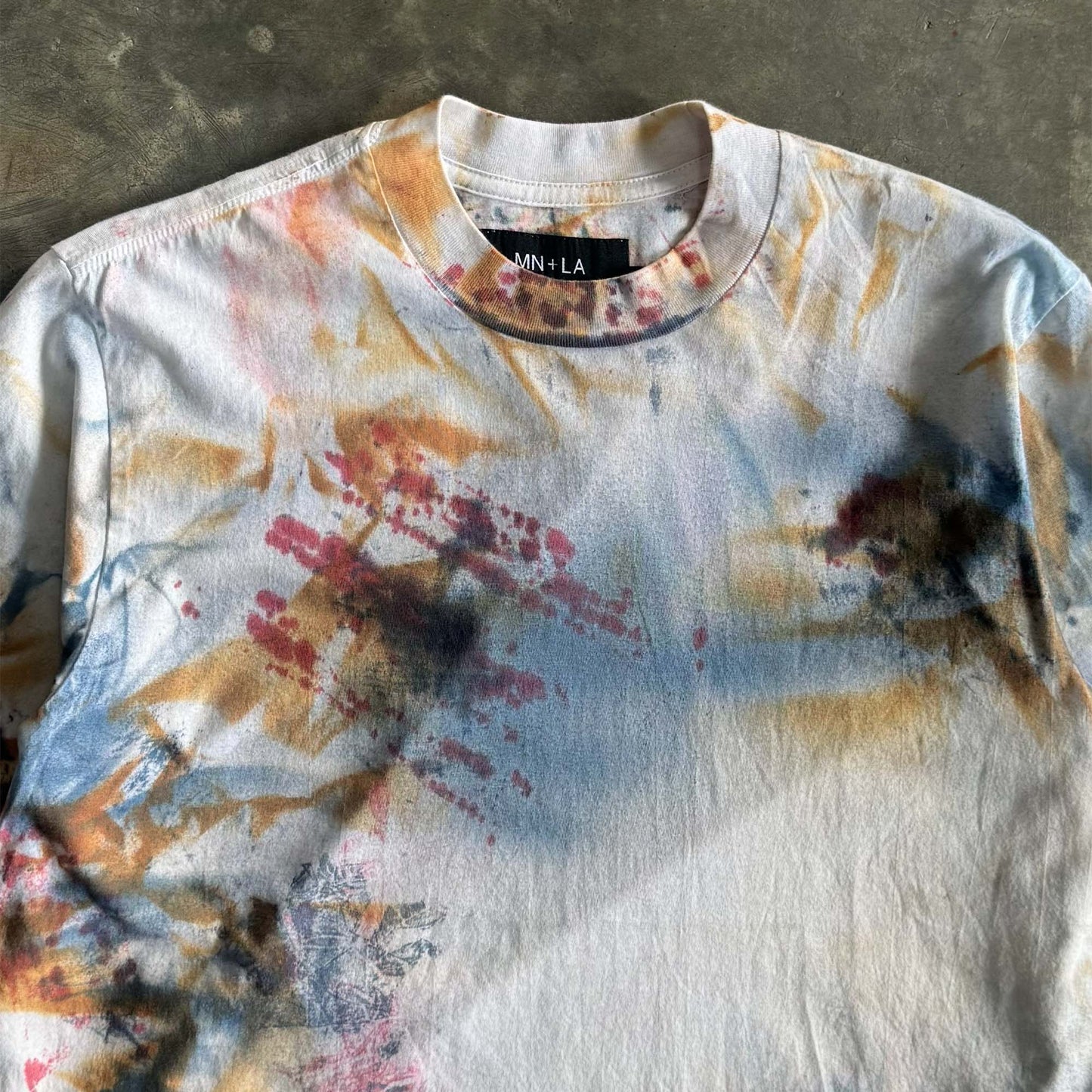 MOCK NECK TEE TIE DYE WASH