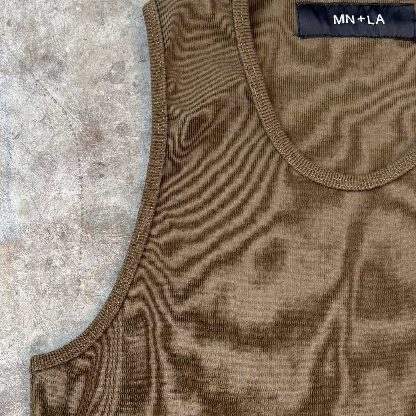 UNDERSHIRT IN OLIVE