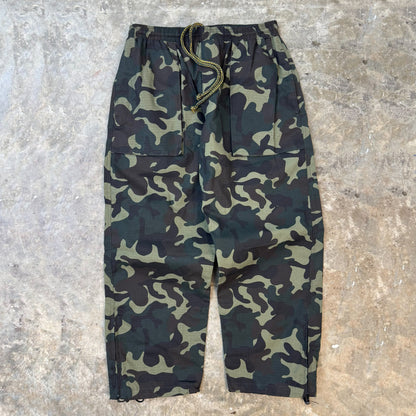 ROGUE OVERPOCKET PANTS IN WOODLAND CAMO