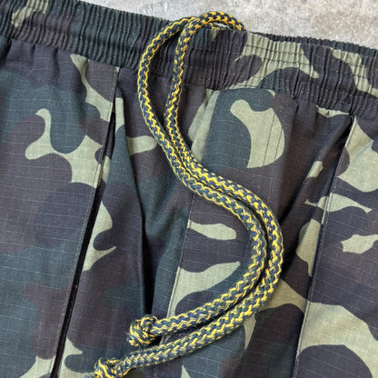 ROGUE OVERPOCKET PANTS IN WOODLAND CAMO