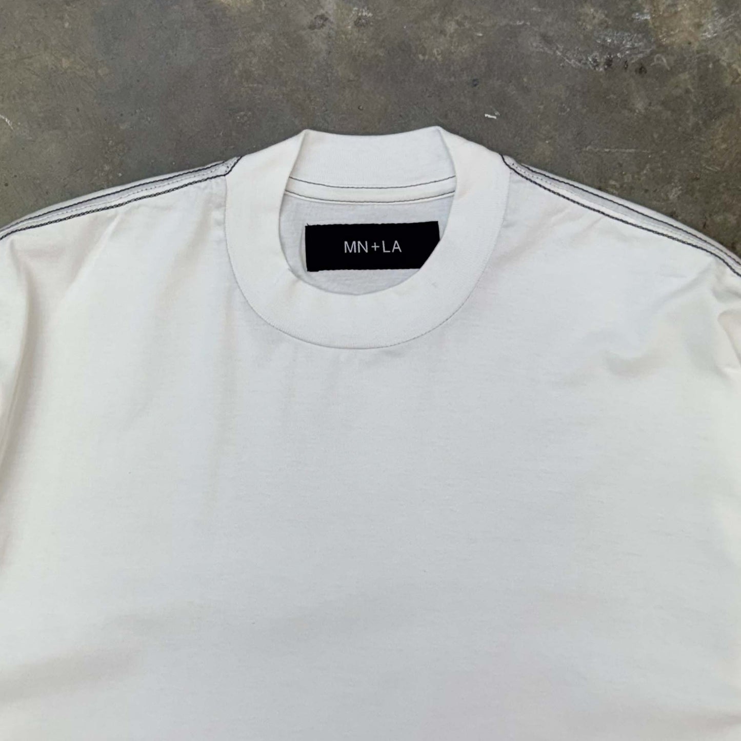 MN+LA™ MOCK NECK TEE SAMPLE 001
