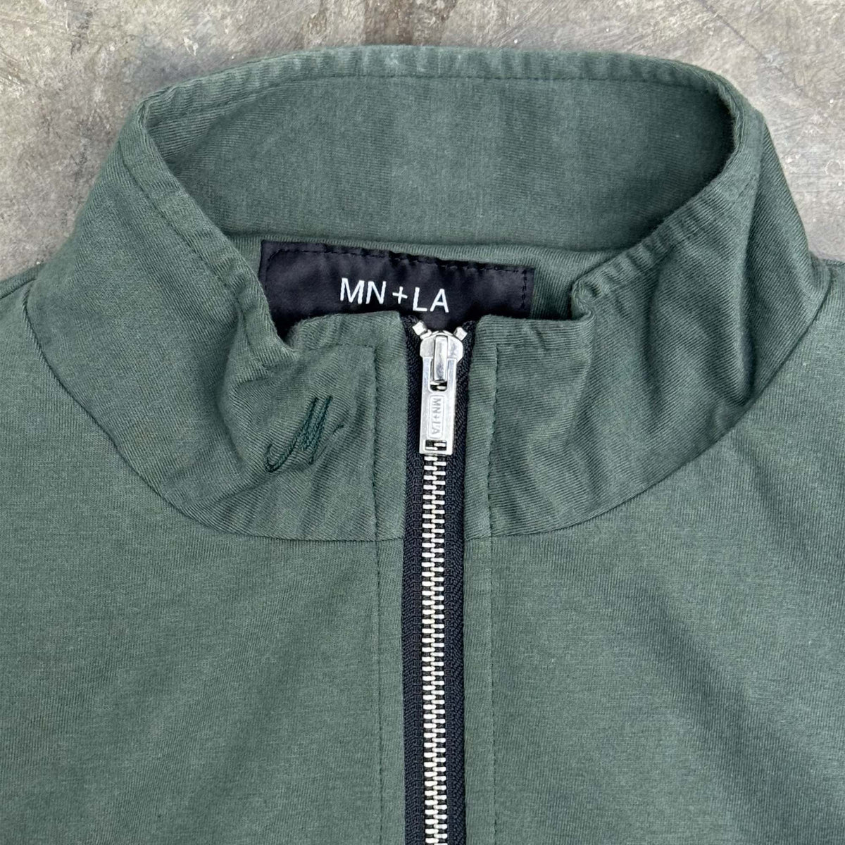 M+ "WAGWAN" JACKET IN MOSS