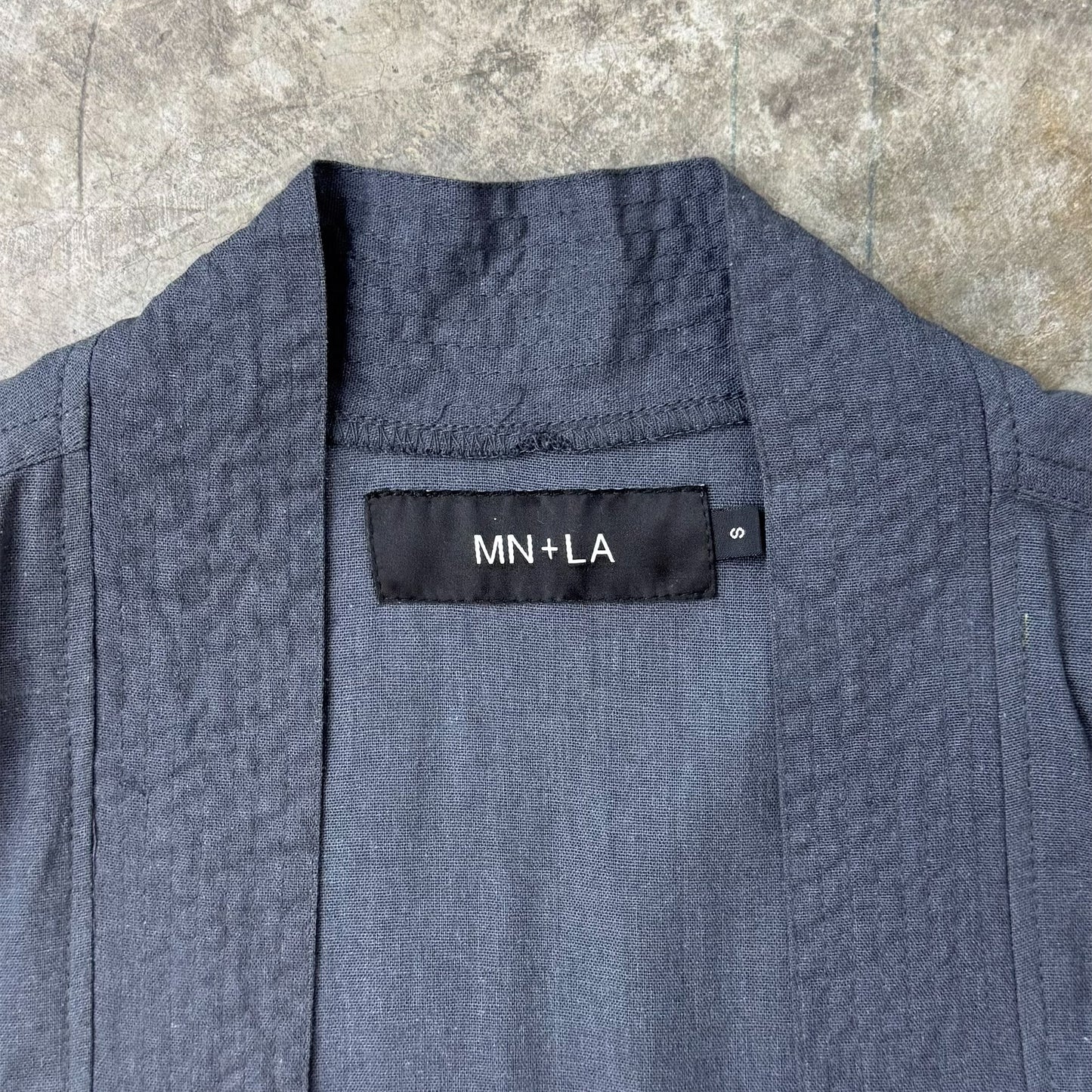 S/S DRAPE V3 IN SLATE
