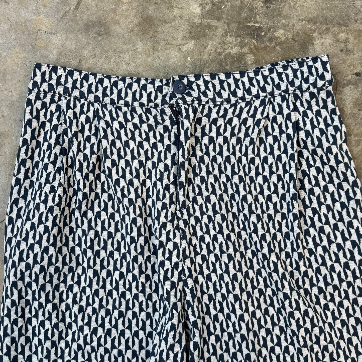 MN+LA™ PANTS SAMPLE 047