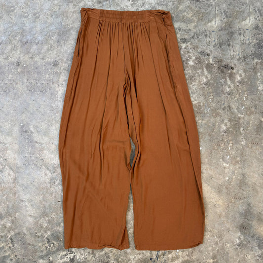 FEMME PANTS SAMPLE 003
