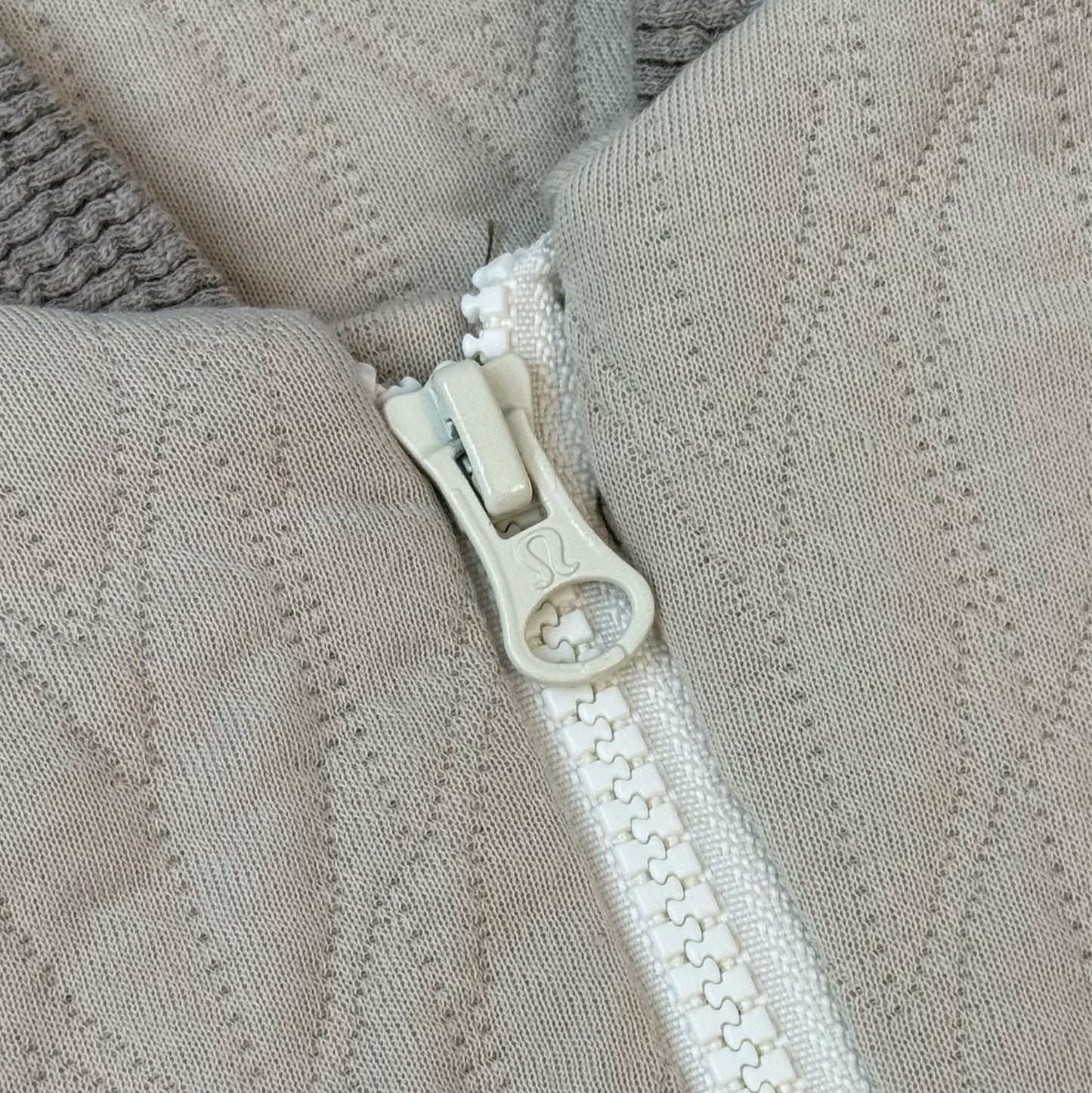 MN+LA™ JACKET SAMPLE 037