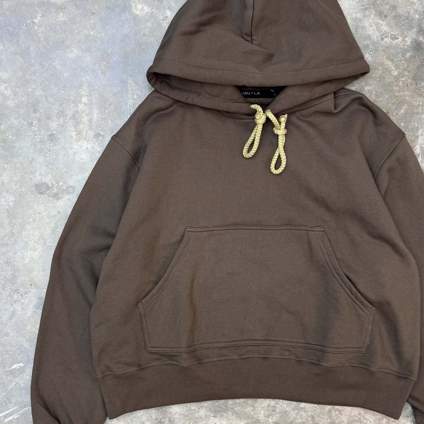 CLASSIC HOODIE IN WOOD