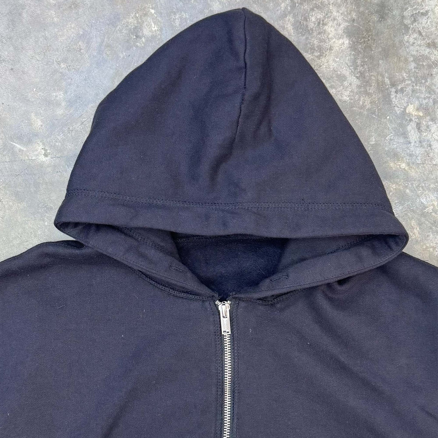 CLASSIC ZIP HOODIE IN ANTHRACITE