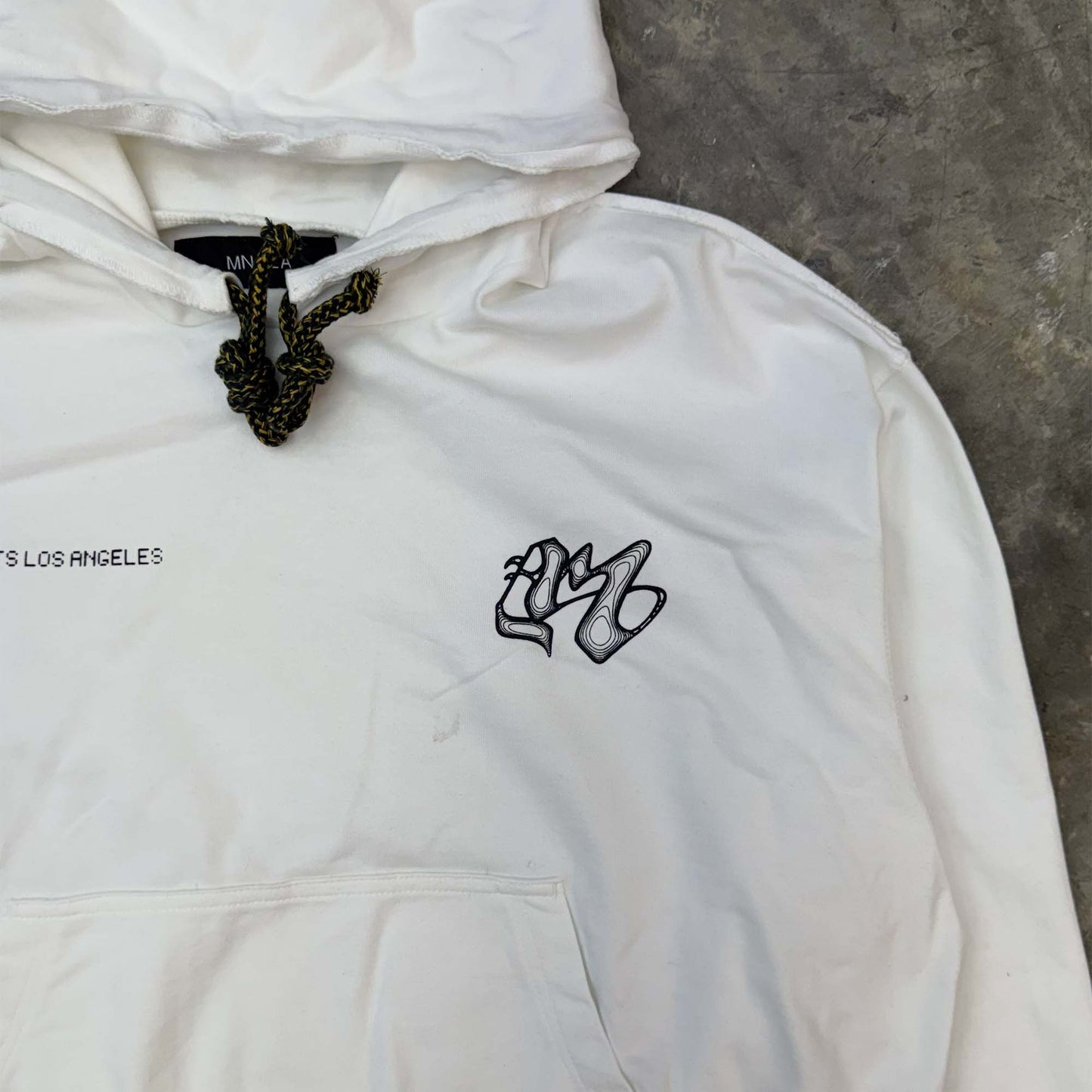 M'$ RIFT HOODIE IN WHITE