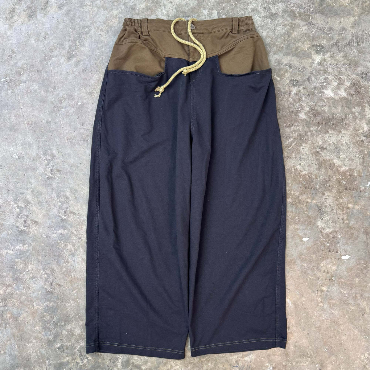 FEMME PANTS SAMPLE 015