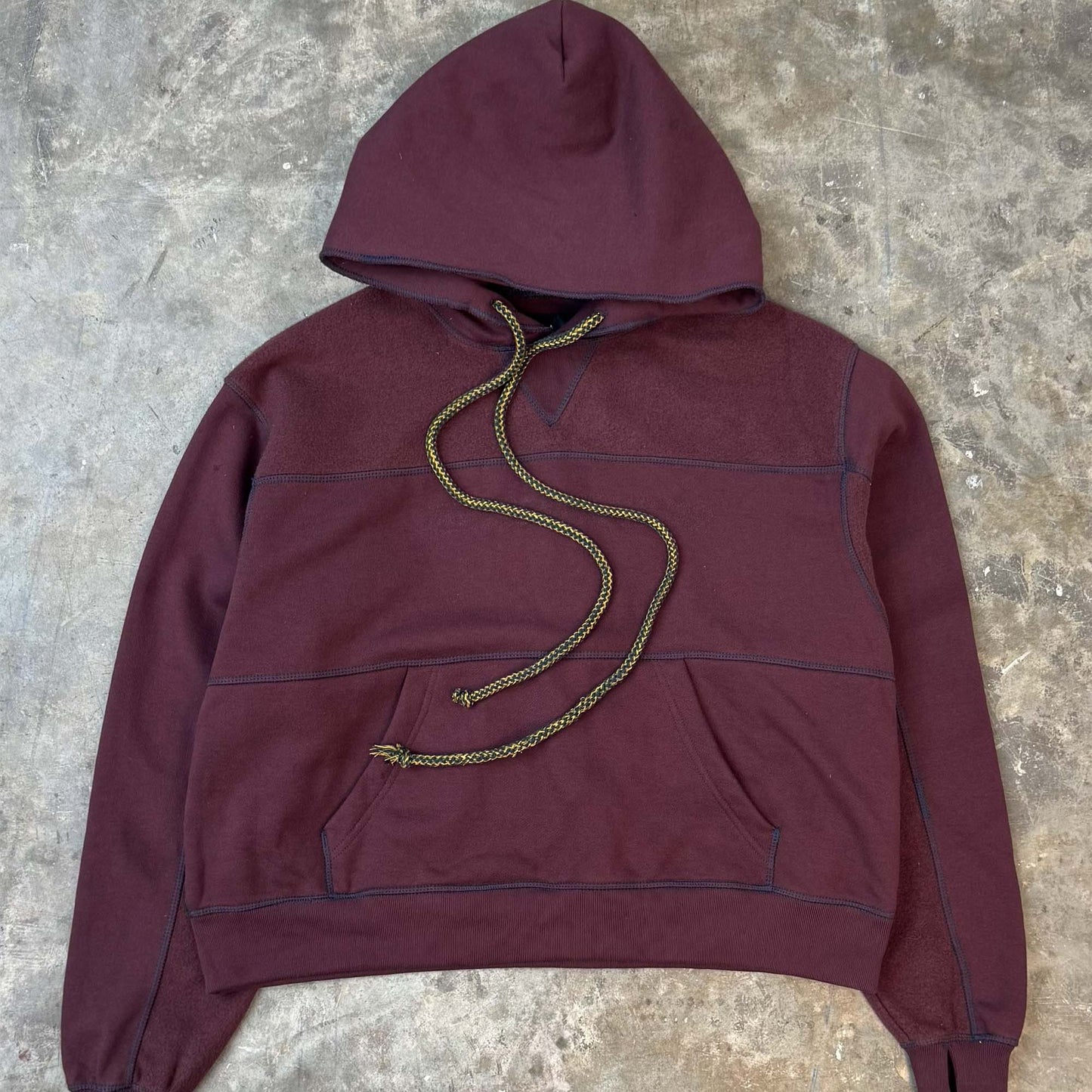 SHINOBI HOODIE IN WINE