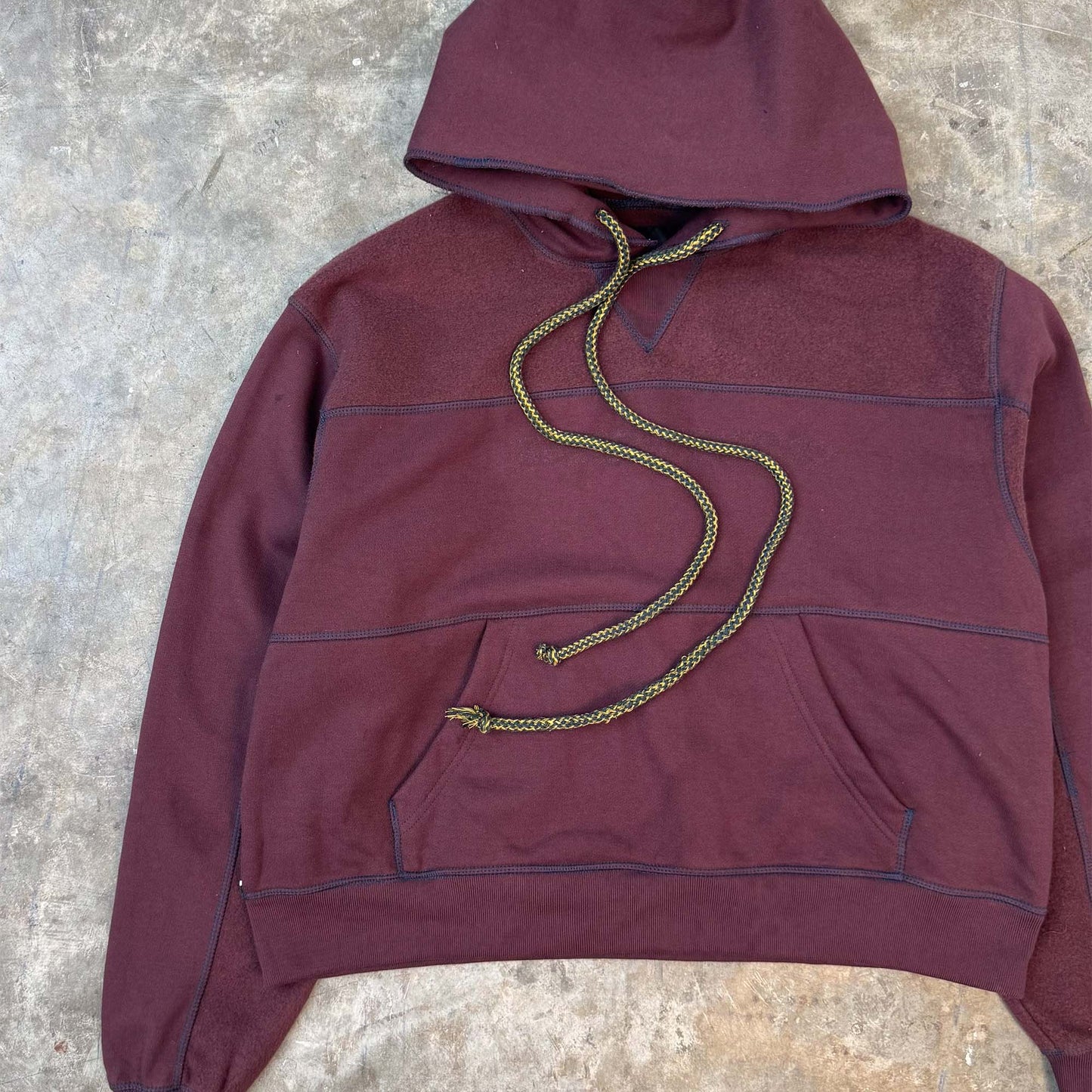 SHINOBI HOODIE IN WINE