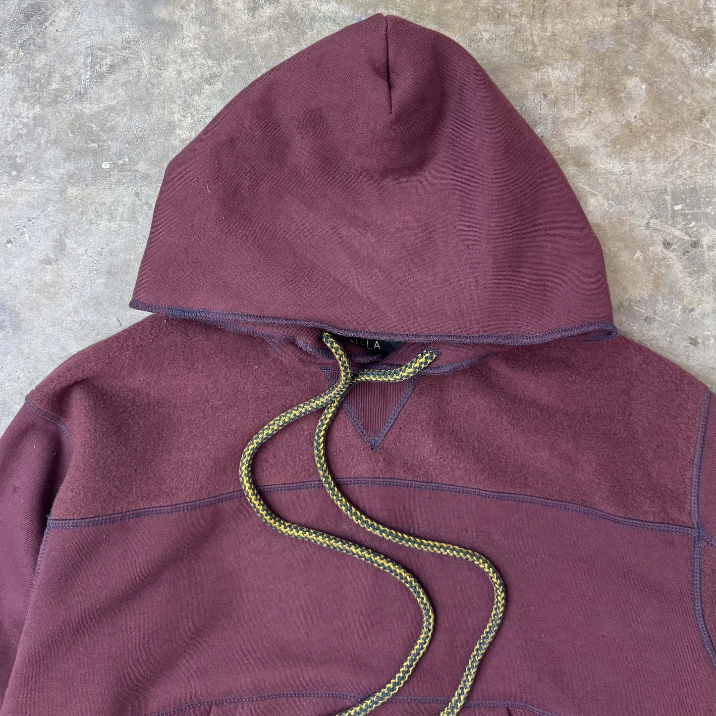 SHINOBI HOODIE IN WINE
