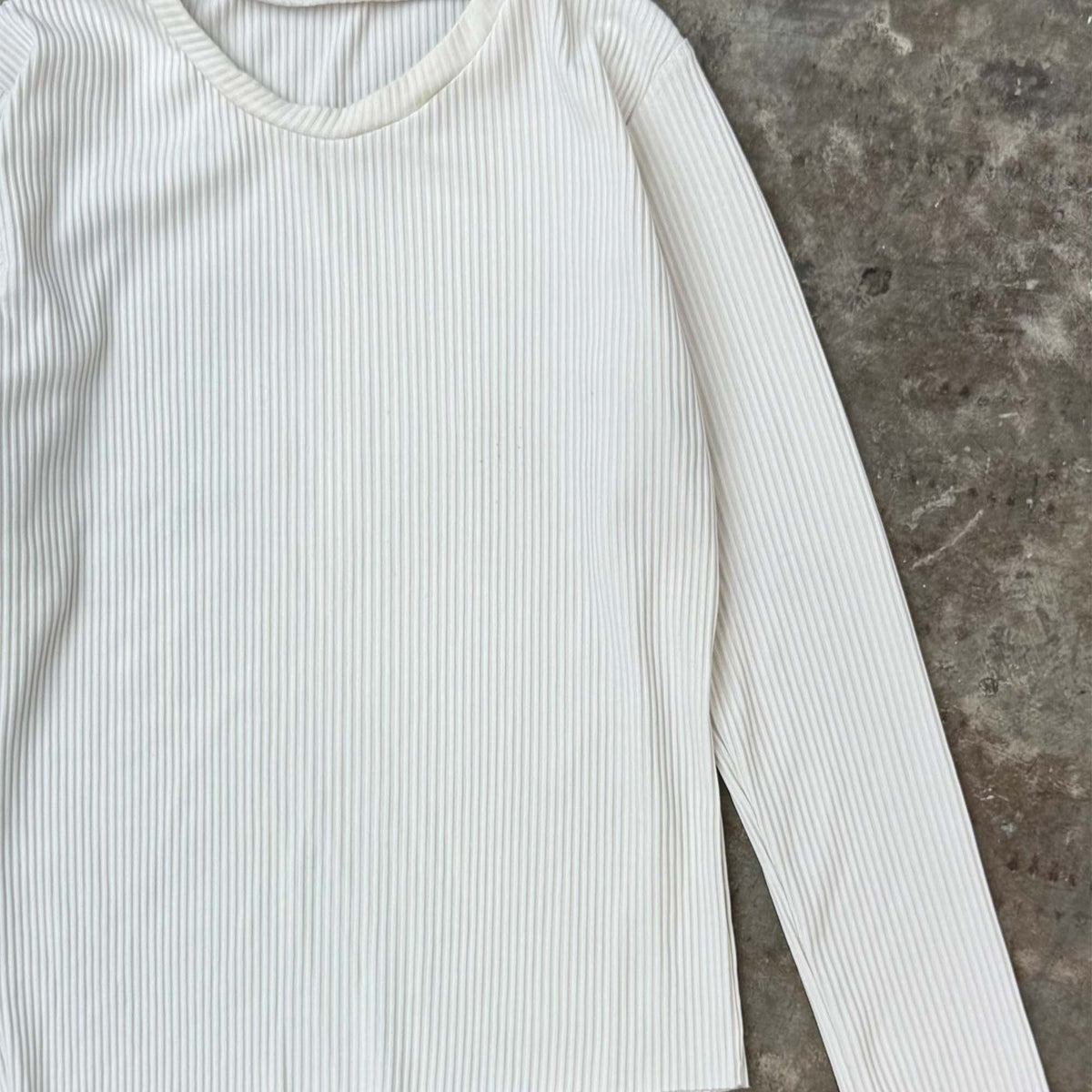 MN+LA™ LONGSLEEVE TEE SAMPLE 014
