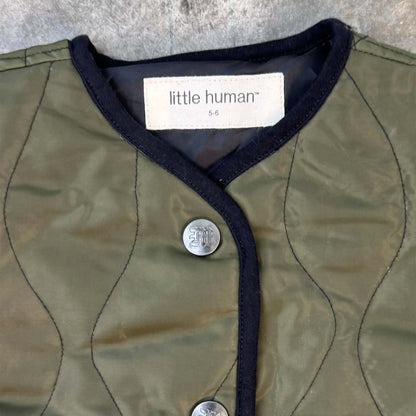 LITTLE HUMAN™ FLOW VEST IN OLIVE