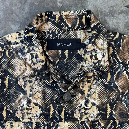TRUCKER JACKET IN PYTHON
