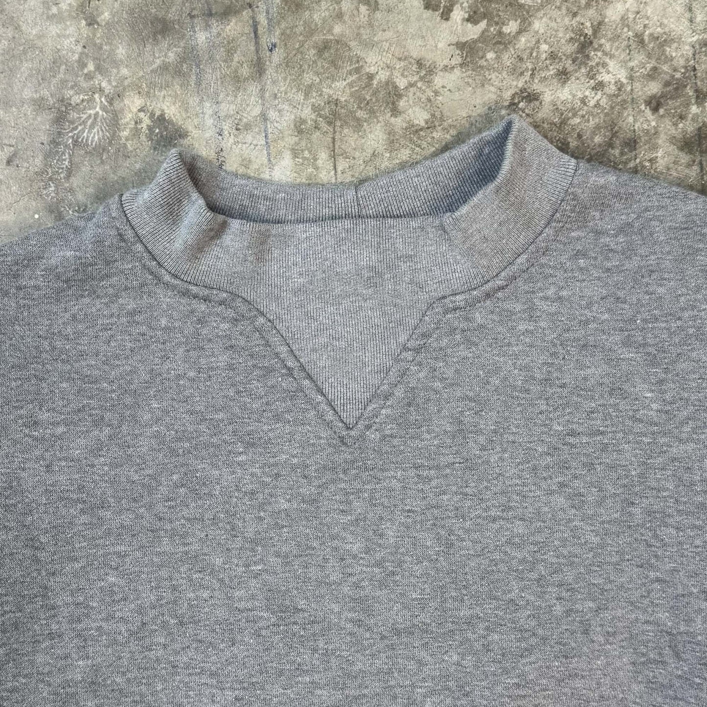 FEMME SWEATSHIRT SAMPLE 002