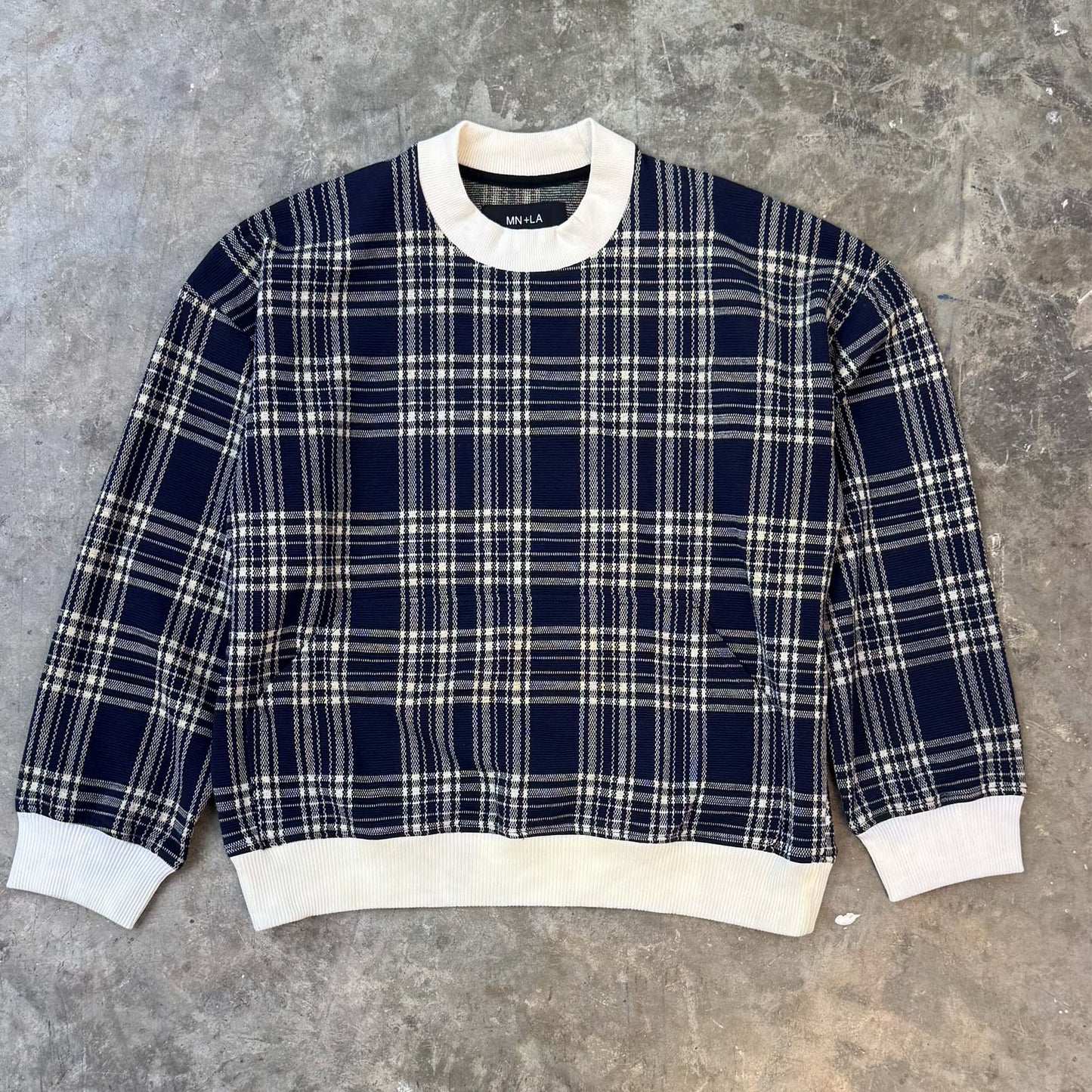 MN+LA™ SWEATSHIRT SAMPLE 001