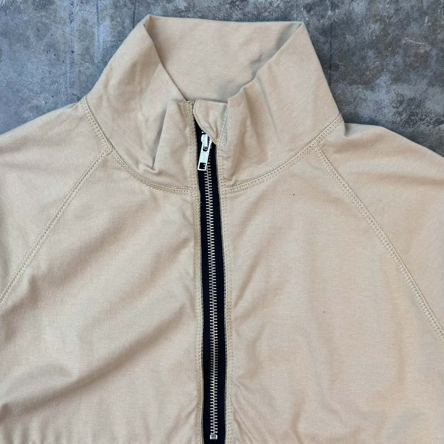 QUARTER ZIP L/S TEE V2 IN WHEAT