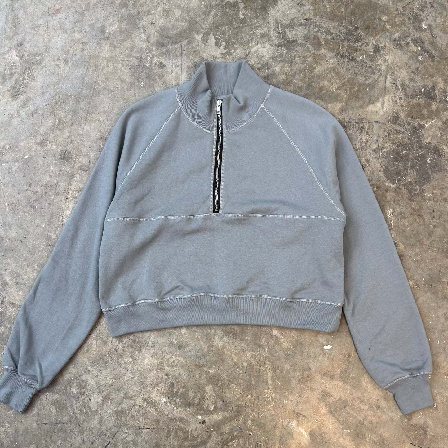 MN+LA™ QUARTER ZIP SWEATSHIRT SAMPLE 002